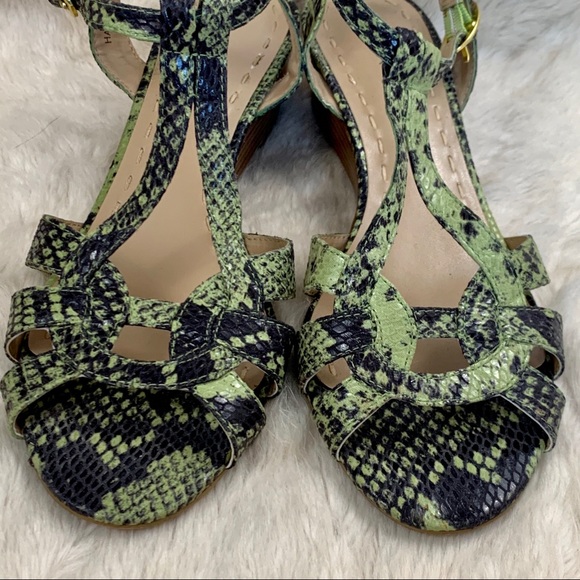 Tahari Hanover leather snakeskin print ankle strap wedges - Picture 3 of 10